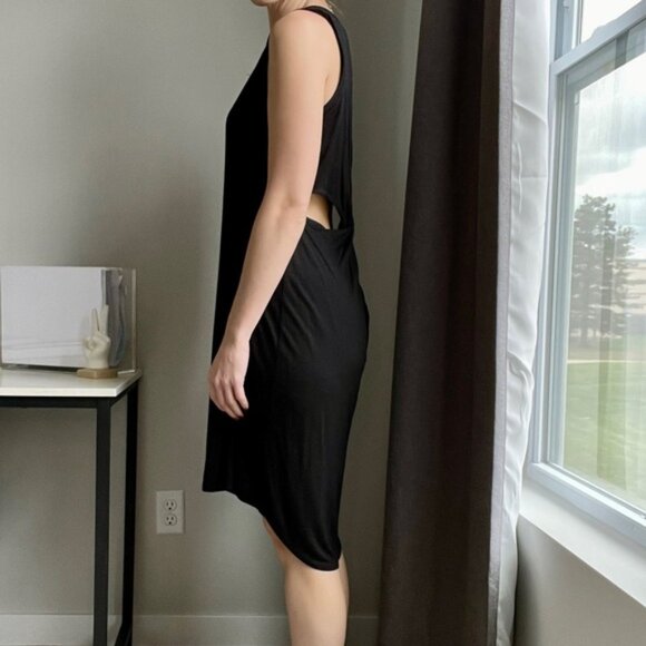 🔥Open Back LBD - Picture 5 of 9